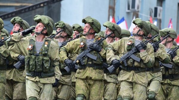 we-remind-you-of-the-restriction-of-movement-in-the-center-of-simferopol.-rehearsals-for-the-victory-parade-continue