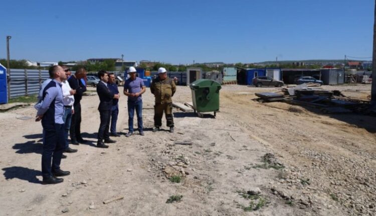 what-facilities-are-being-built-at-the-simferopol-airport-and-in-the-villages-of-the-simferopol-region