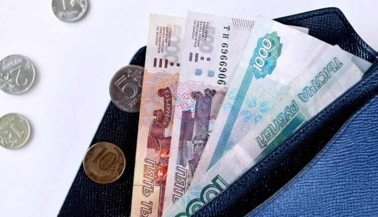 in-sevastopol,-the-amount-of-payments-under-the-social-contract-for-families-with-low-incomes-has-been-increased