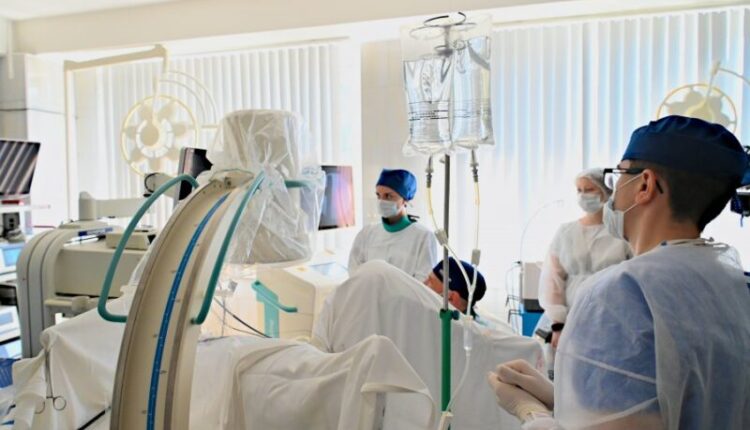 in-the-department-of-urology-of-the-sevastopol-hospital-no.-9,-operations-are-performed-using-new-equipment