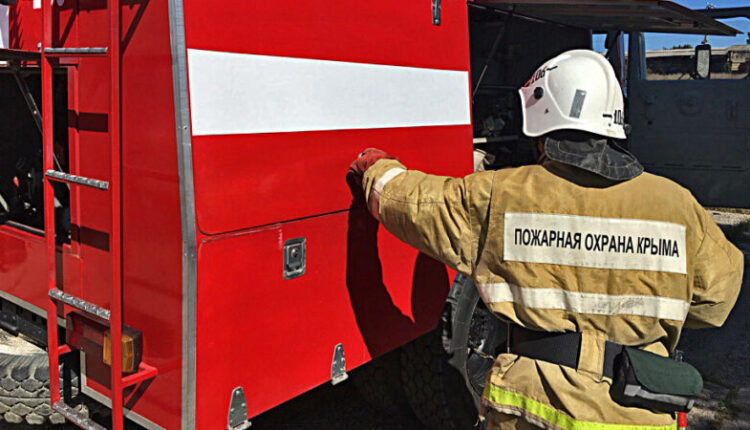 fire-in-the-krasnogvardeisky-district:-an-outbuilding-burned-on-the-territory-of-a-private-household