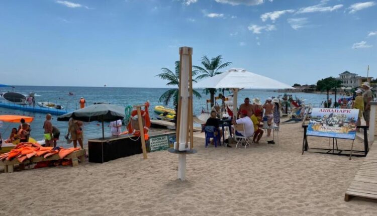 the-ministry-of-resorts-of-crimea-aims-to-increase-revenues-from-the-activities-of-the-beaches-of-evpatoria.-how-exactly