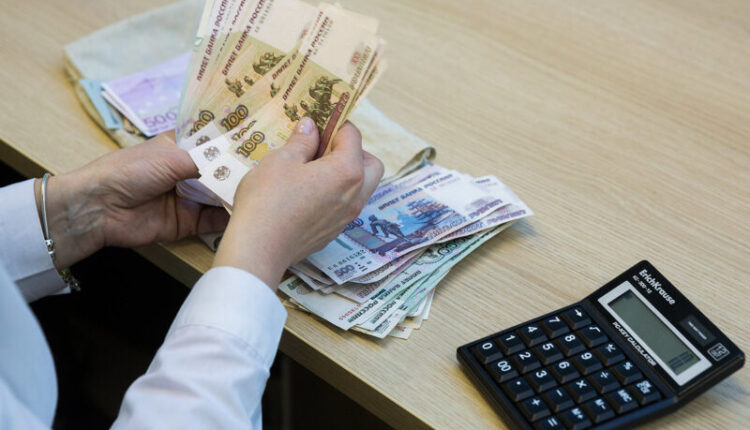 where-is-the-money-given?-superjob-named-the-highest-paid-vacancies-in-july-in-simferopol