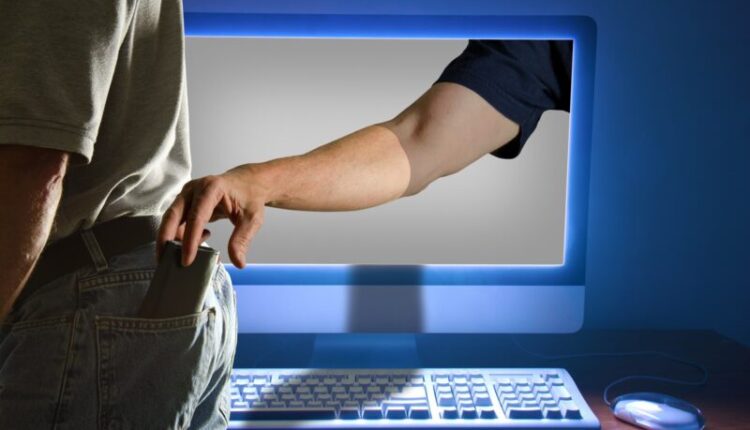 victims-of-internet-scammers-are-getting-younger.-sevastopol-police-warns