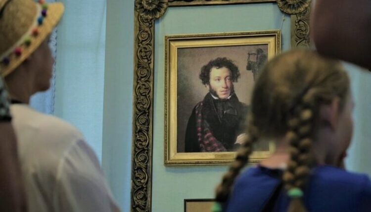 the-pushkin-museum-in-gurzuf-will-host-a-series-of-events-dedicated-to-the-202nd-anniversary-of-the-poet's-journey-across-crimea
