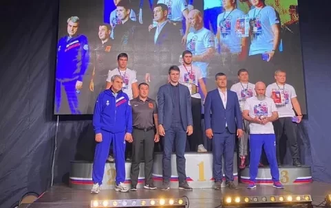eldar-emirov-from-the-bakhchisarai-region-took-the-silver-of-the-youthful-cup-of-russia-in-greco-roman-wrestling