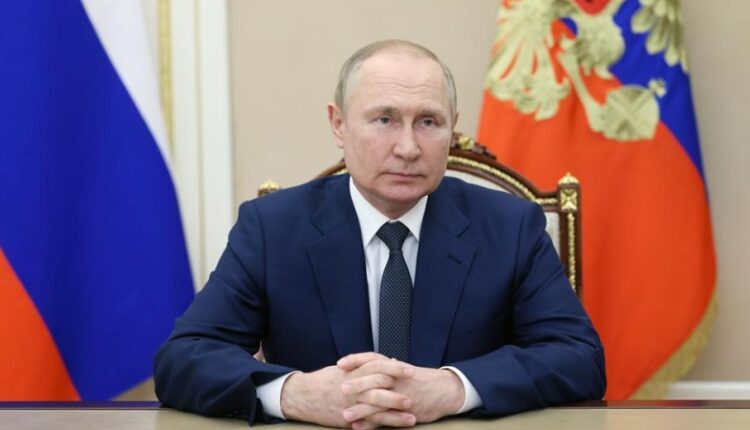 vladimir-putin-instructed-to-publish-the-updated-constitution-of-the-russian-federation-with-amendments-on-new-regions