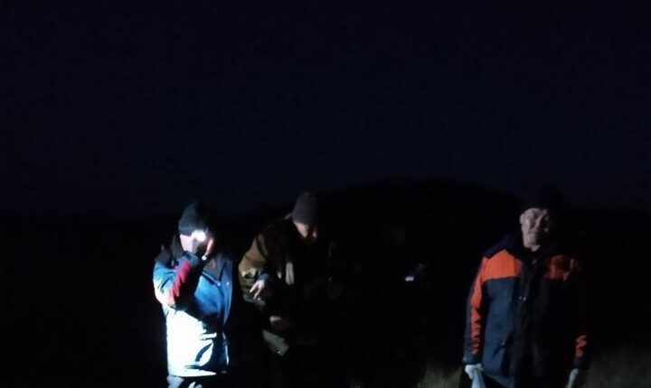 in-the-evening,-lost-tourists-were-rescued-on-the-angarsk-pass