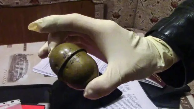 builders-found-a-grenade-at-the-entrance-to-the-crimean-bridge