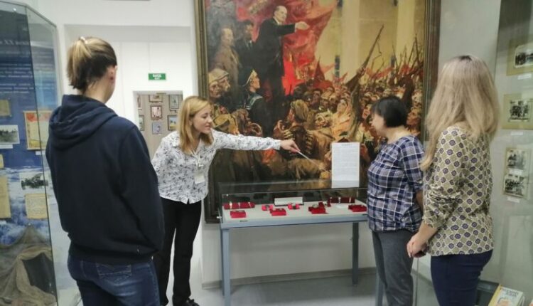 in-the-crimean-museum-«kalos-limen»-—-a-new-and-unusual-exhibition-—-watches