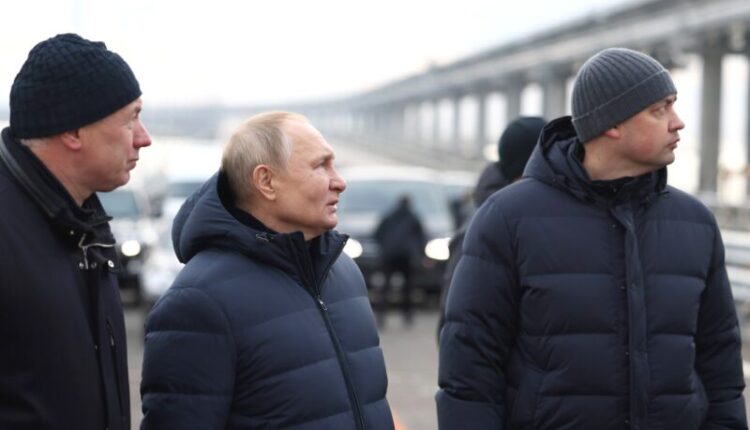 putin-spoke-about-the-timing-of-the-repair-of-automobile-and-railway-branches-of-the-crimean-bridge