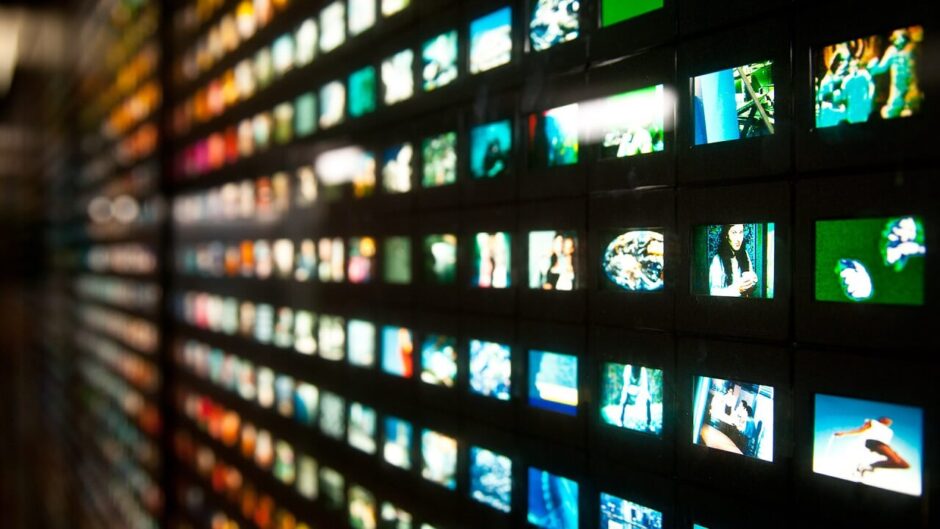 IPTV - технология, которая позволят смотреть телепрограммы и видеоконтент через сеть интернет