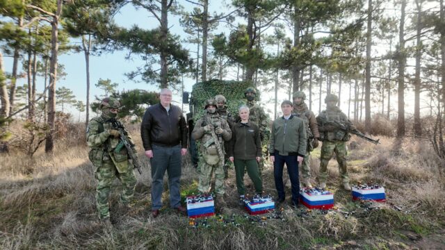 crimeans-handed-over-a-batch-of-folk-“kamikazes”-to-the-fighters-in-the-northern-military-district-zone